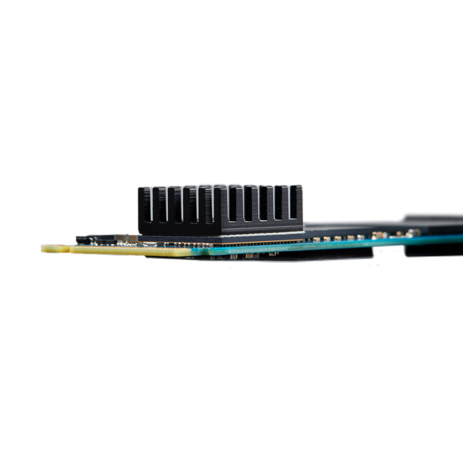 dc2000b pcie 4.0 nvme m.2 ssd - kapasiteetti = 480 gt vaihtoehdot = jäähdytyselementti